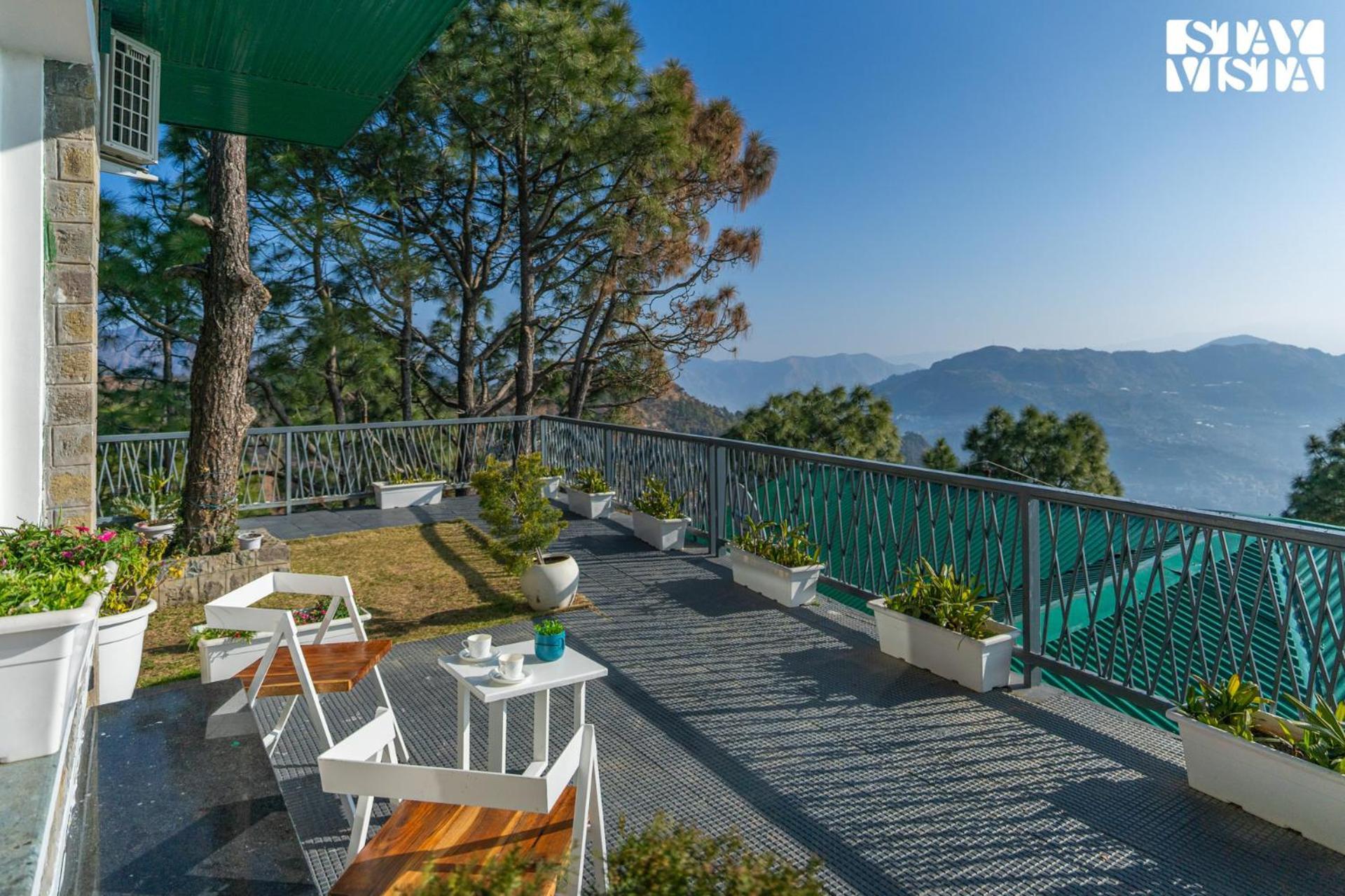 Stayvista At Serene With Outdoor Bonfire Barog Bagian luar foto